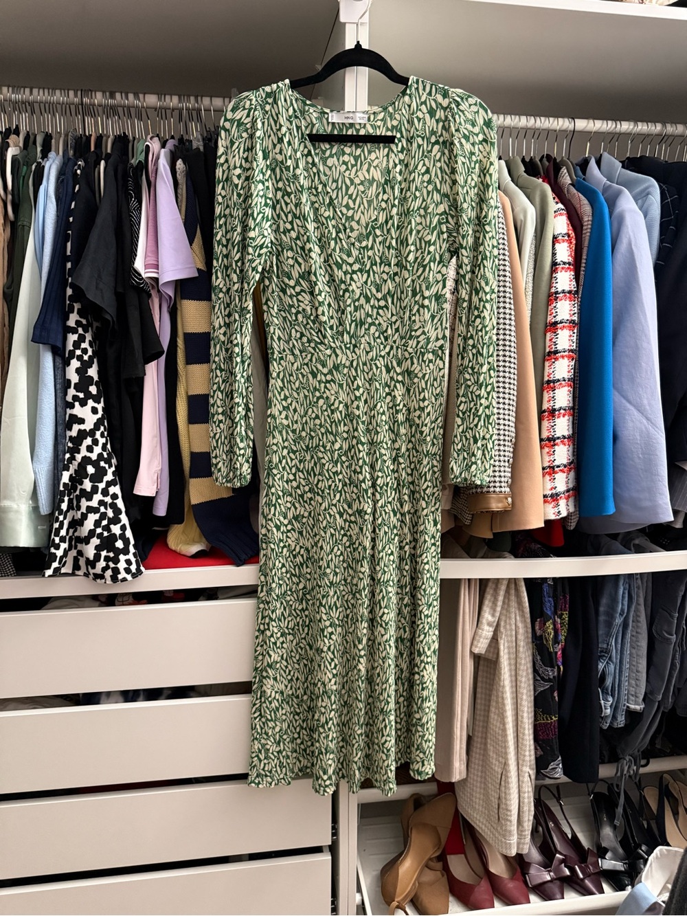 MNGO Gauzy Green Floral Printed Long Sleeve V-Neck Midi Dress